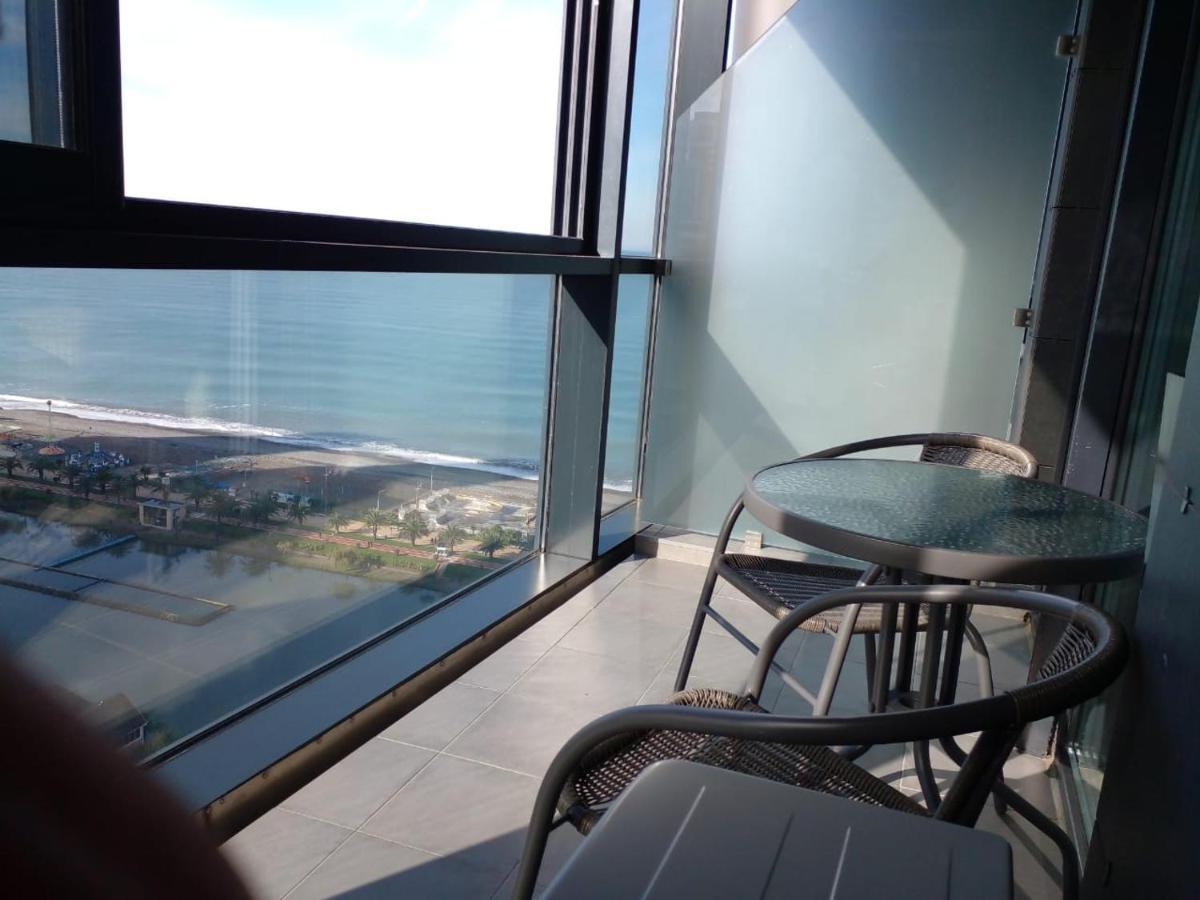 Aphrodite Apartments Batumi Eksteriør billede